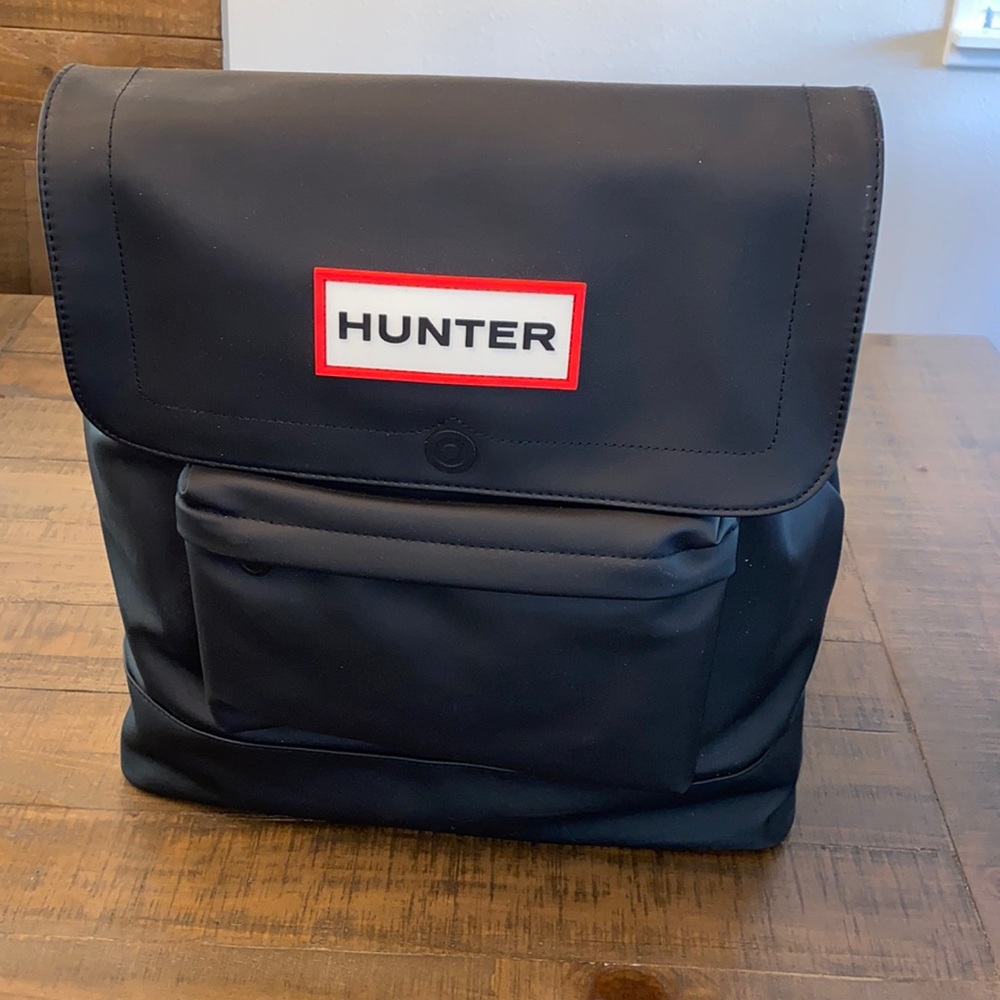 HUNTER FOR TARGET Black Backpack